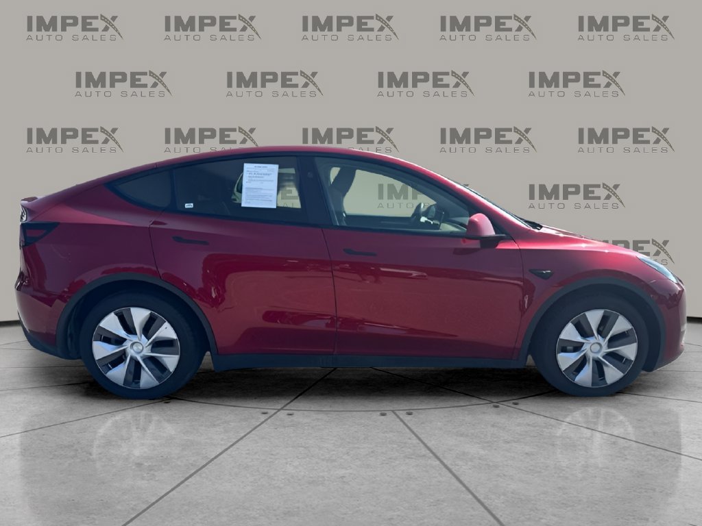 Used 2024 Tesla Model Y Long Range AWD/4WD image 6