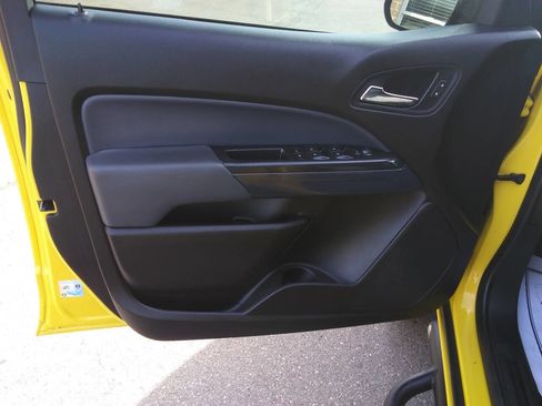 Used 2015 Chevrolet Colorado Z71 w/ Trail Boss Edition image 15