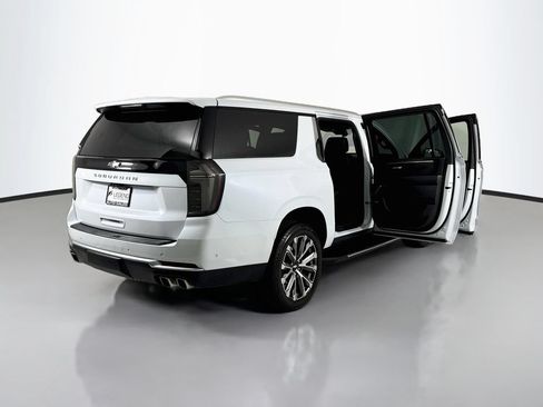 Used 2026 Chevrolet Suburban High Country w/ Sun And Tow Package AWD/4WD image 29