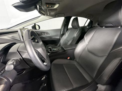 Certified 2024 Toyota Prius XLE image 3