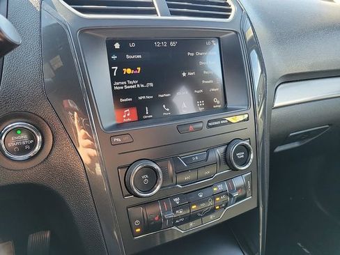 Used 2019 Ford Explorer XLT w/ Equipment Group 202A image 17