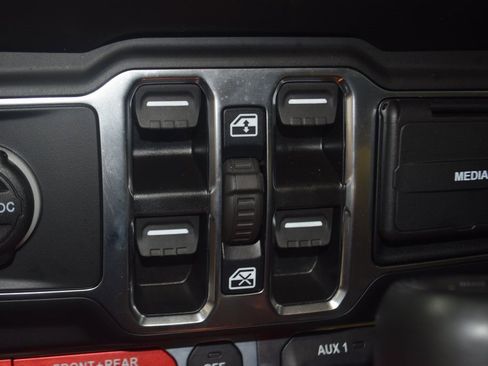 Used 2023 Jeep Wrangler Rubicon 392 w/ Xtreme Recon 35" Tire Package image 37