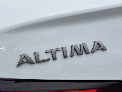 Used 2023 Nissan Altima 2.5 S image 23