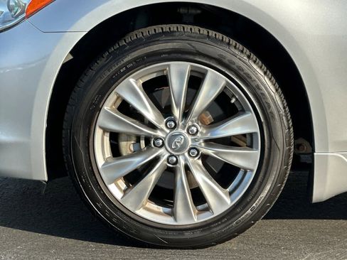 Used 2012 INFINITI M37 w/ Premium Pkg image 31
