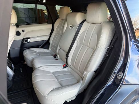 Used 2016 Land Rover Range Rover Sport HSE image 25