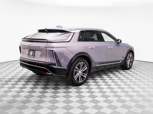 New 2026 Cadillac Lyriq Luxury image 8