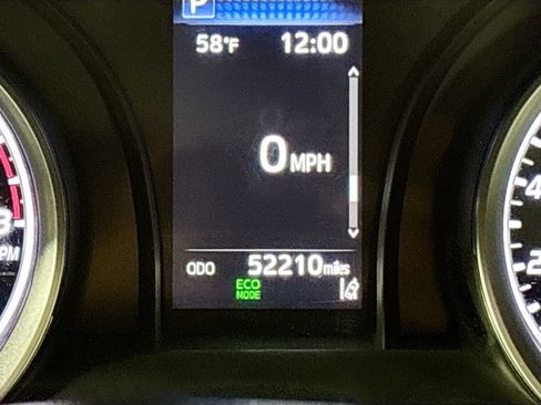 Used 2022 Toyota Camry LE image 14