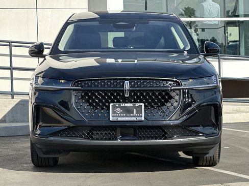 New 2026 Lincoln Nautilus Premier w/ Jet Appearance Package image 8