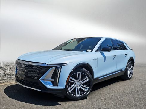 Used 2024 Cadillac Lyriq Tech w/ Driver Assist Package AWD/4WD image 1