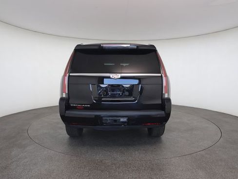 Used 2019 Cadillac Escalade Luxury AWD/4WD image 15