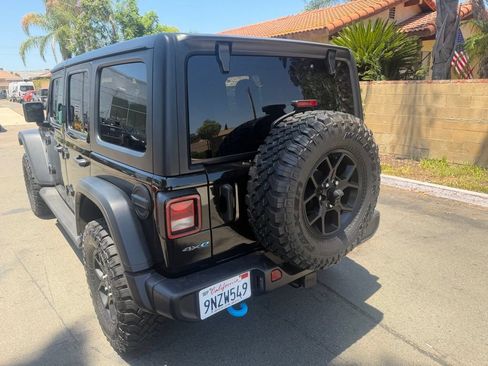 Used 2024 Jeep Wrangler Unlimited AWD/4WD image 11