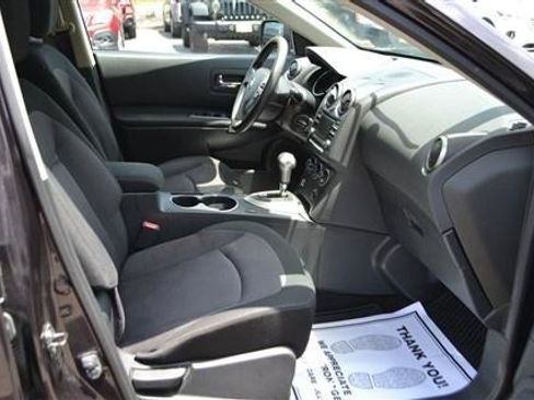 Used 2013 Nissan Rogue SV AWD/4WD image 19