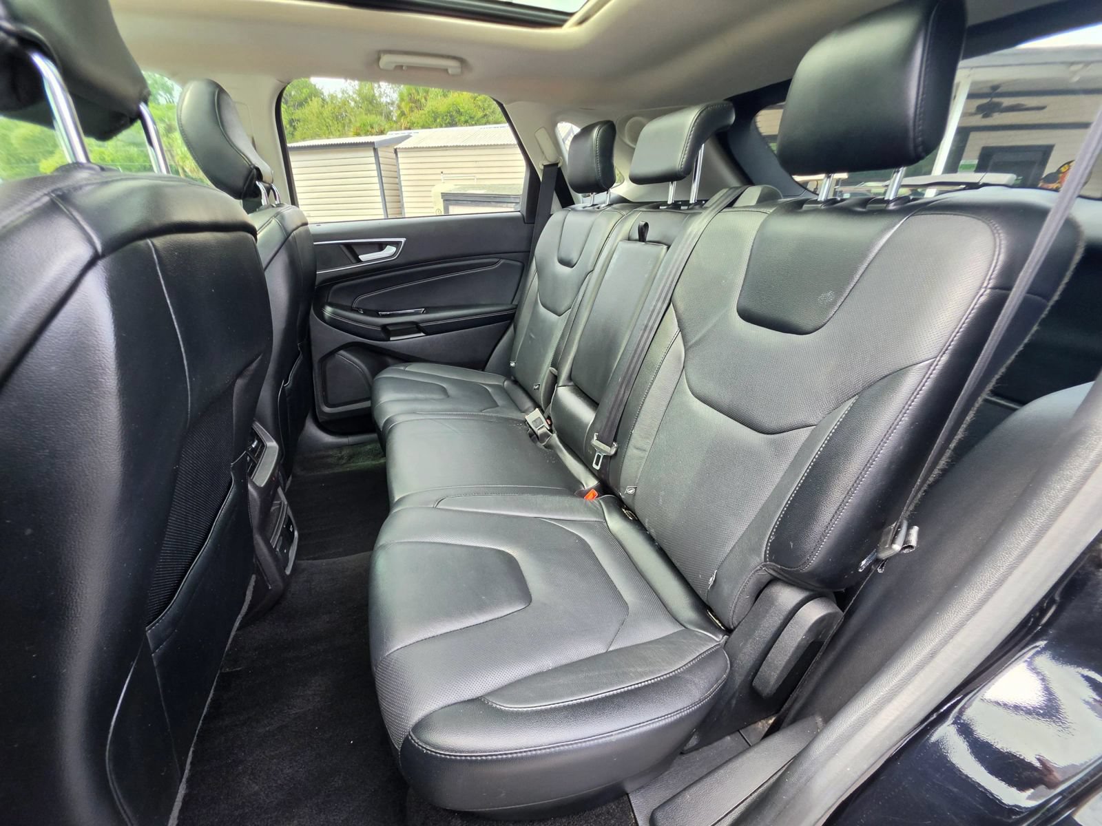 Used 2018 Ford Edge Titanium w/ Equipment Group 301A FWD image 15