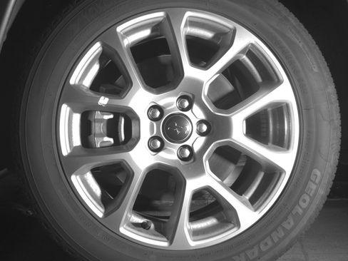 Used 2025 Jeep Compass Limited image 12