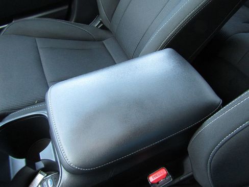 Used 2020 Subaru Legacy Premium image 21