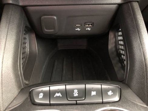 Used 2025 Chevrolet TrailBlazer LS w/ LS Convenience Package FWD image 26