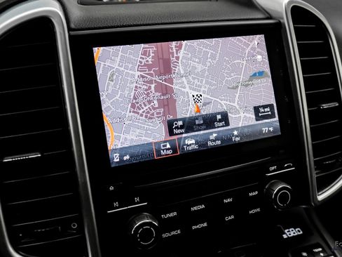 Used 2017 Porsche Cayenne S image 60