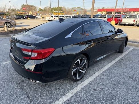 Used 2021 Honda Accord Sport image 4