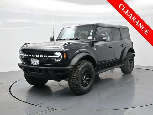 Used 2024 Ford Bronco Wildtrak image 2