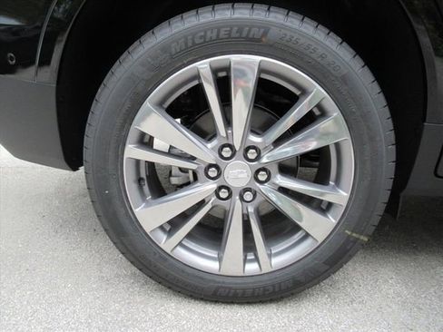 New 2026 Cadillac XT5 Premium Luxury w/ Driver Assist Package FWD image 7