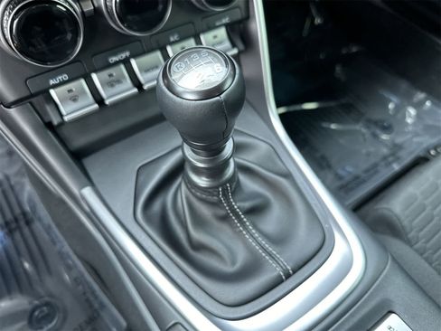 Used 2024 Toyota GR86 image 18