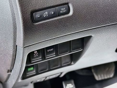 Used 2016 Nissan Rogue S FWD image 10
