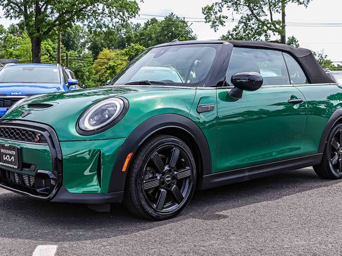 Used 2024 MINI Cooper S FWD image 4