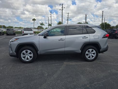 Used 2025 Toyota RAV4 LE FWD image 6
