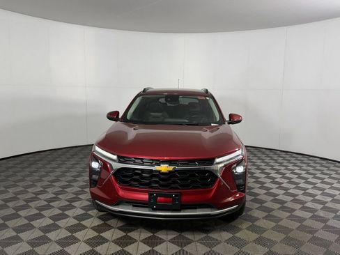 Used 2024 Chevrolet Trax LT w/ Driver Confidence Package image 7