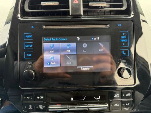 Used 2017 Toyota Prius Two image 46