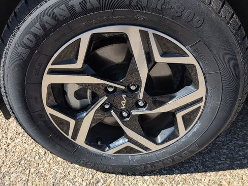 Used 2023 Kia Sportage LX image 22