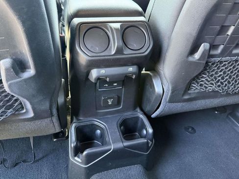 Used 2020 Jeep Wrangler Unlimited Rubicon AWD/4WD image 12