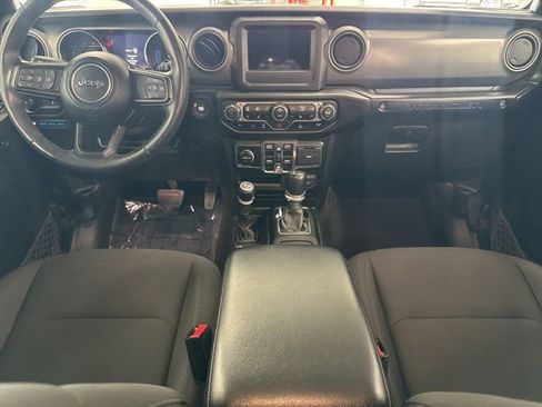 Used 2023 Jeep Wrangler Unlimited w/ Cold Weather Group AWD/4WD image 28