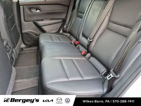 Used 2023 Nissan Rogue SV w/ SV Premium B Package AWD/4WD image 24