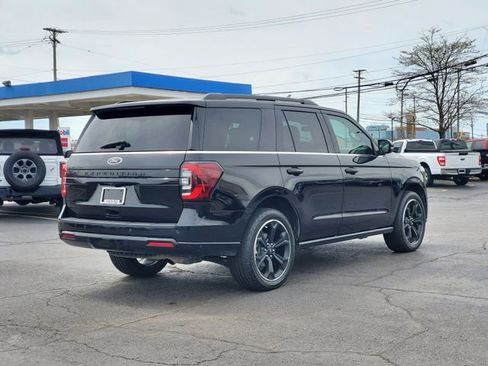 Used 2022 Ford Expedition Limited AWD/4WD image 4