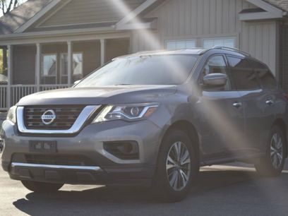 Used 2017 Nissan Pathfinder SV
