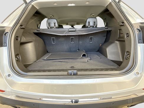 Used 2020 Chevrolet Equinox LT w/ Sport Edition FWD image 27