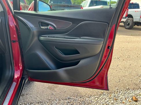 Used 2020 Buick Encore Preferred FWD image 20