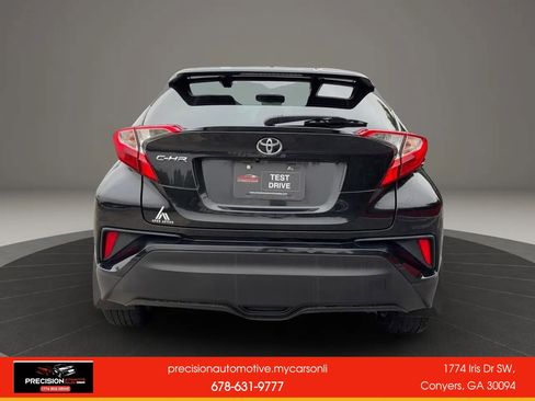 Used 2019 Toyota C-HR XLE FWD image 5
