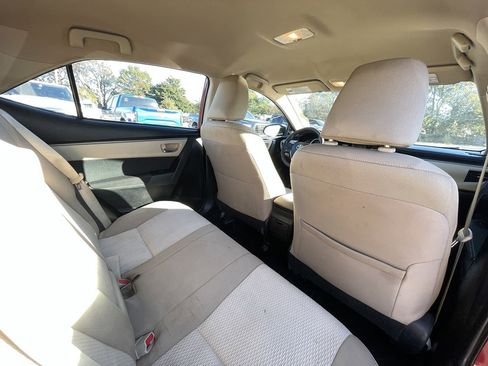 Used 2016 Toyota Corolla LE image 22