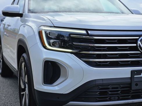 Used 2024 Volkswagen Atlas SE image 8