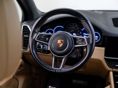 Used 2021 Porsche Cayenne E-Hybrid AWD/4WD image 12
