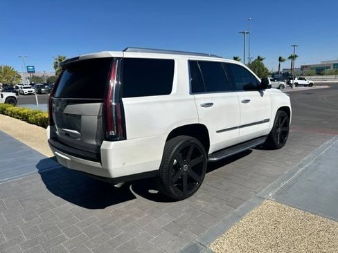 Used 2017 Cadillac Escalade 2WD image 5