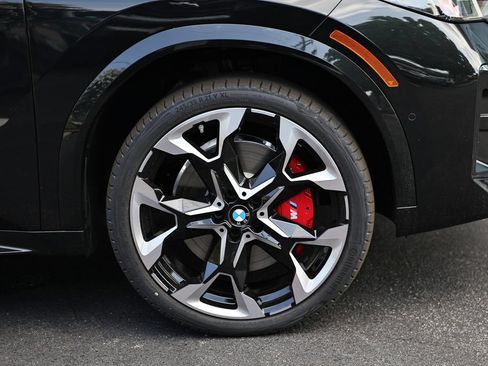 New 2026 BMW X2 xDrive28i w/ Technology Package AWD/4WD image 5