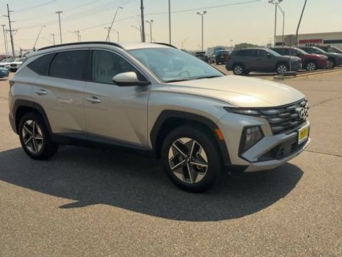 Used 2025 Hyundai Tucson SEL AWD/4WD image 2