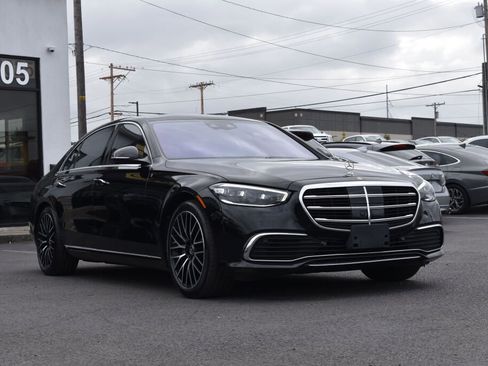 Used 2021 Mercedes-Benz S 580 4MATIC Sedan image 3
