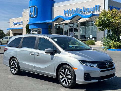 New 2026 Honda Odyssey EX-L image 1