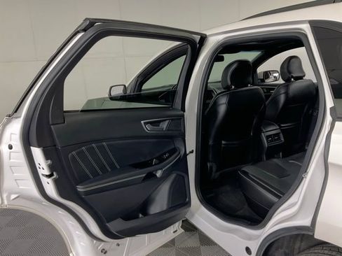 Used 2019 Ford Edge ST w/ Cold Weather Package AWD/4WD image 31