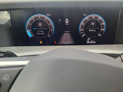 Used 2025 Volkswagen Tiguan SE R-Line FWD image 12