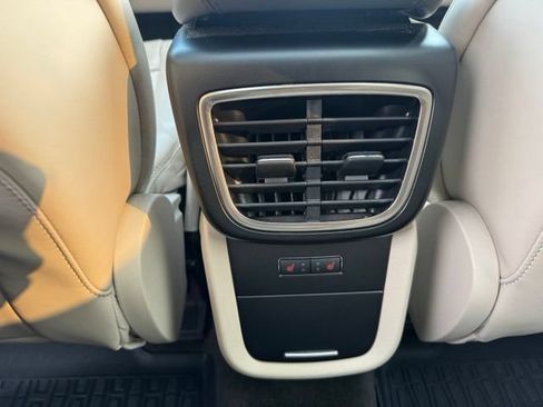Used 2020 Lincoln Nautilus Reserve AWD/4WD image 30